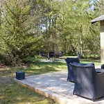 Casa de Férias In Aakirkeby With 2 Bedrooms