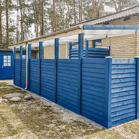 In Aakirkeby With 2 Bedrooms Feriehus