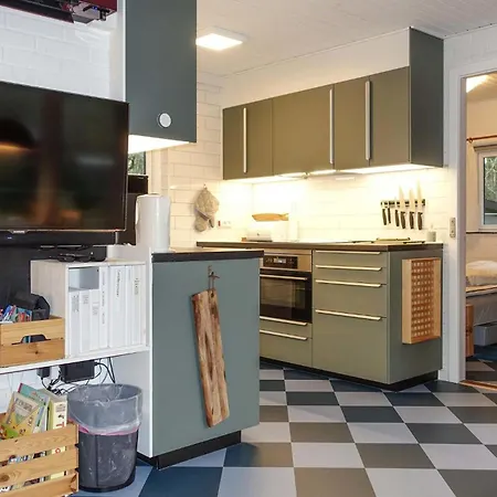 2 Bedroom Gorgeous In Aakirkeby