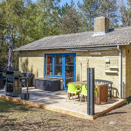 In Aakirkeby With 2 Bedrooms Vester Somarken
