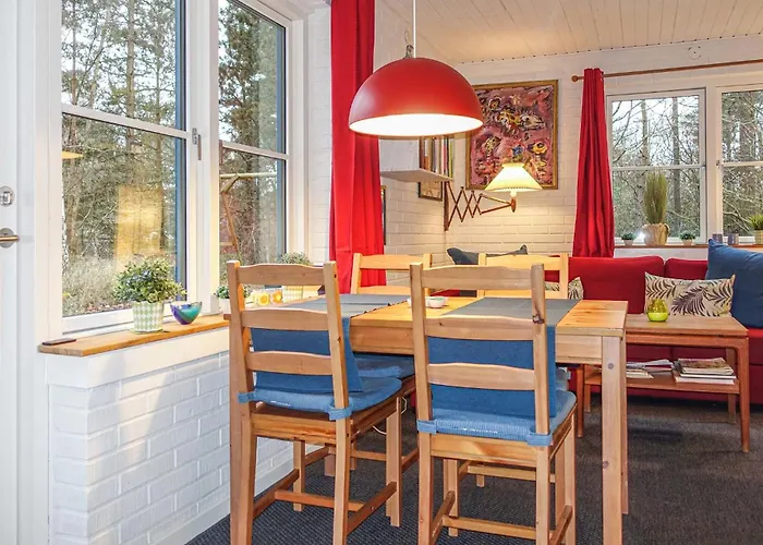 Feriehus In Aakirkeby With 2 Bedrooms Vester Somarken