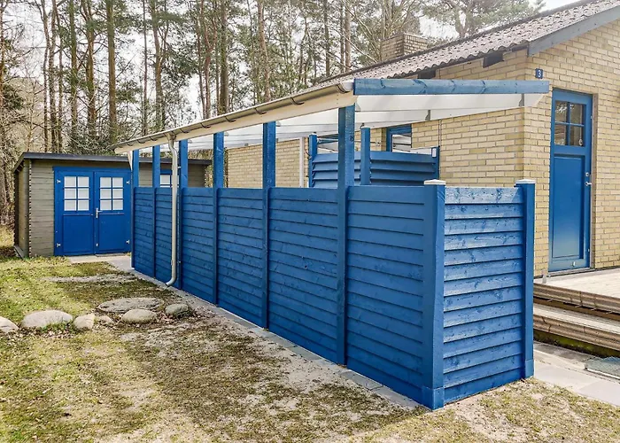 In Aakirkeby With 2 Bedrooms Feriehus