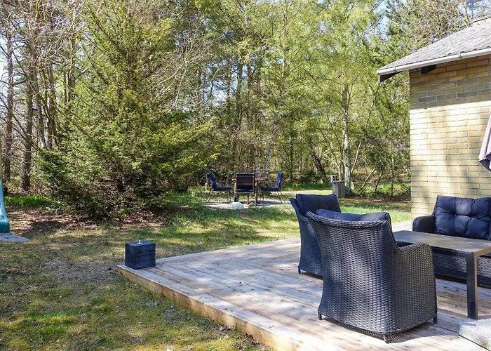 Holiday home In Aakirkeby With 2 Bedrooms