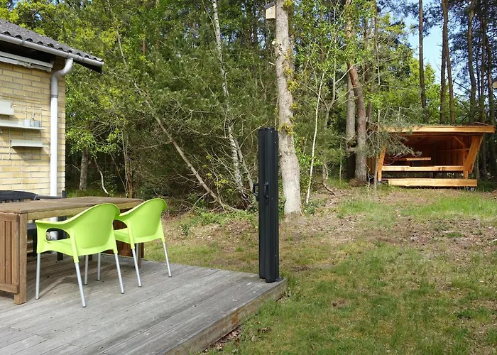 In Aakirkeby With 2 Bedrooms * Vester Somarken