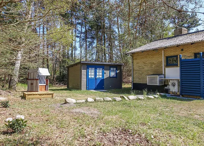 Feriehus In Aakirkeby With 2 Bedrooms